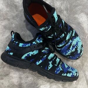 Women’s Athletic Shoes